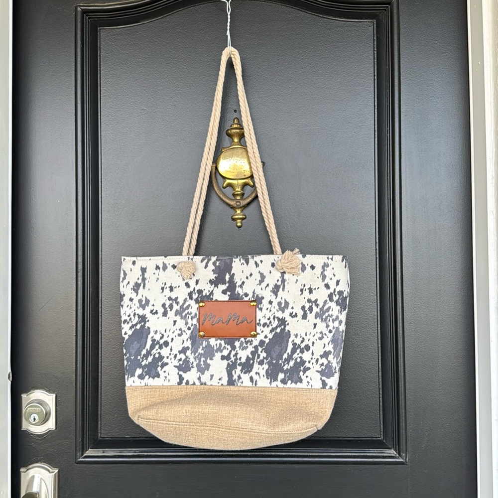 Mama bag, long straps, cowprint pattern, great condition, long strap